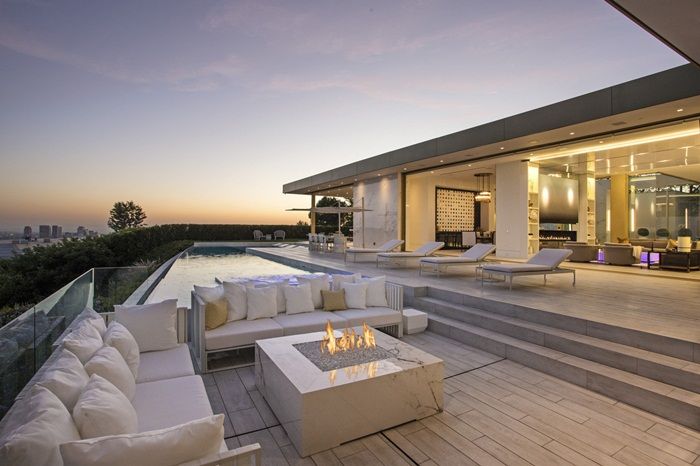 Biệt thự 100 triệu USD rộng ngút ngàn của đại gia bất động sản Mỹ - 11