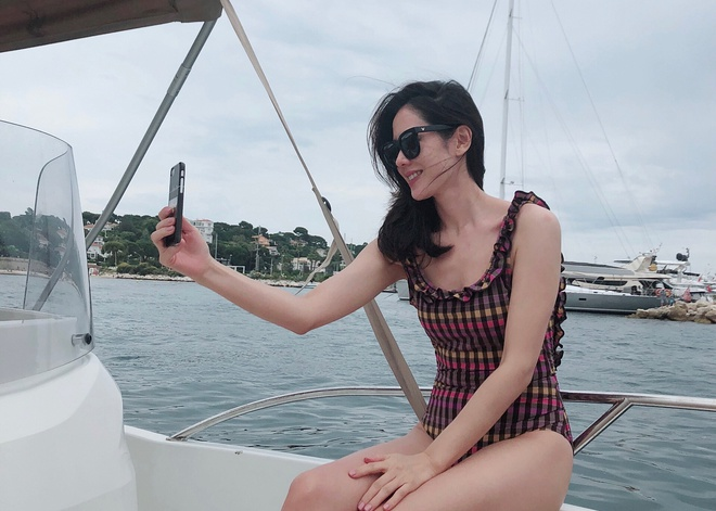 Những lần hiếm hoi Son Ye Jin 'Hạ cánh nơi ảnh' khoe ảnh gợi cảm - 1