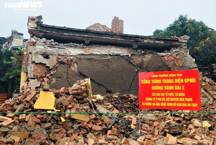 Yêu cầu khôi phục nguyên trạng ngôi nhà bị phá thuộc Trạm phát sóng Bạch Mai - 1