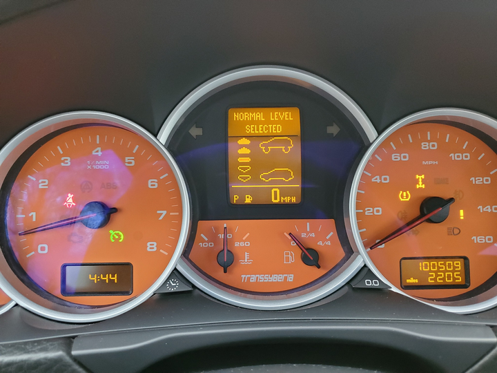 Porsche Cayenne S Transsyberia 2010 phiên bản giới hạn có gì 'độc'? - 5