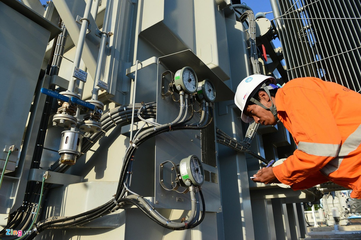 Bộ Chính trị: Kiên quyết loại bỏ bao cấp, độc quyền ngành năng lượng - 2