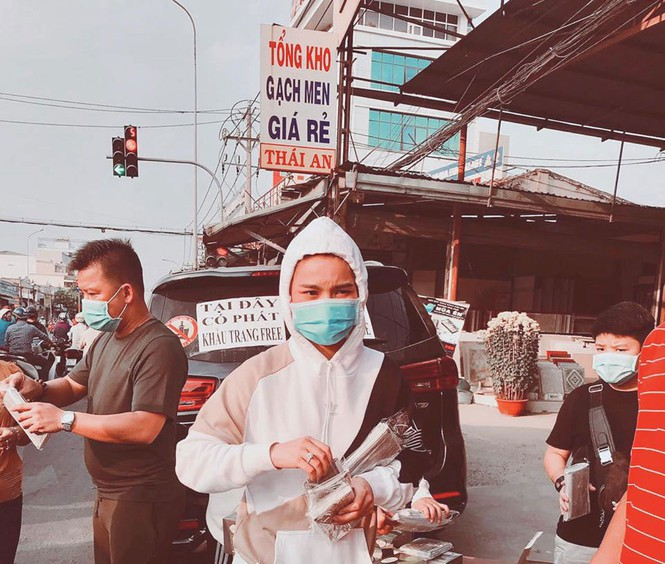 Showbiz đóng băng, hàng loạt chương trình bị hủy, sao Việt làm gì? - 7