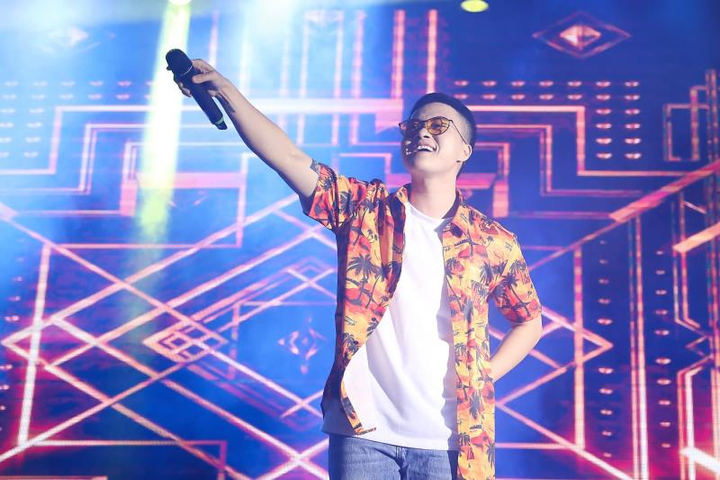 Showbiz đóng băng, hàng loạt chương trình bị hủy, sao Việt làm gì? - 9