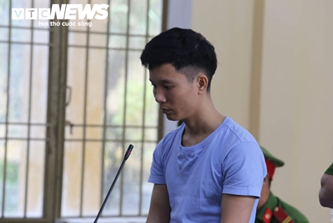 Mẹ và dì bị ‘cấm cửa’ thăm ông ngoại, nam thanh niên đâm cậu trọng thương - 1