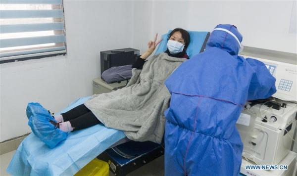 Bệnh nhân khỏi bệnh tới hiến huyết tương cứu người nhiễm Covid-19 - 6