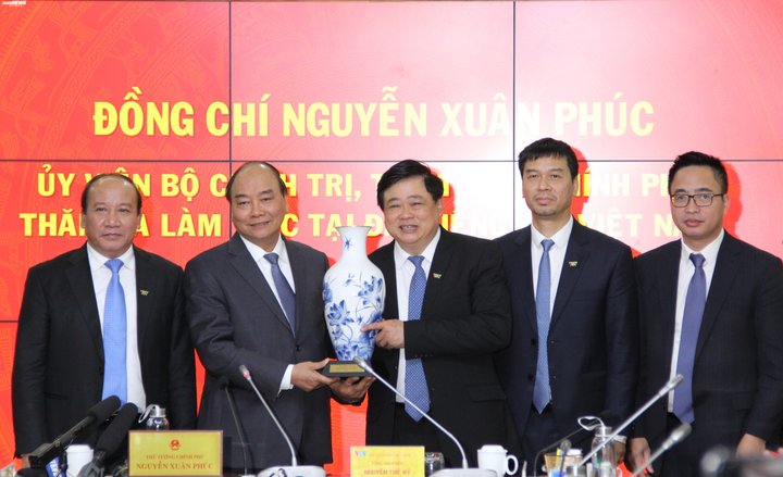 Thủ tướng Nguyễn Xuân Phúc làm việc với Đài Tiếng nói Việt Nam - 15