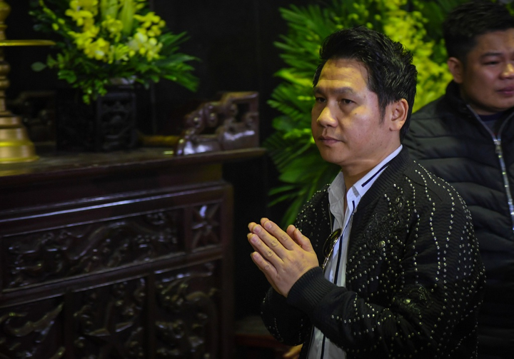 Gia đình, đồng nghiệp tiễn đưa nghệ sĩ Vũ Mạnh Dũng về nơi an nghỉ - 8