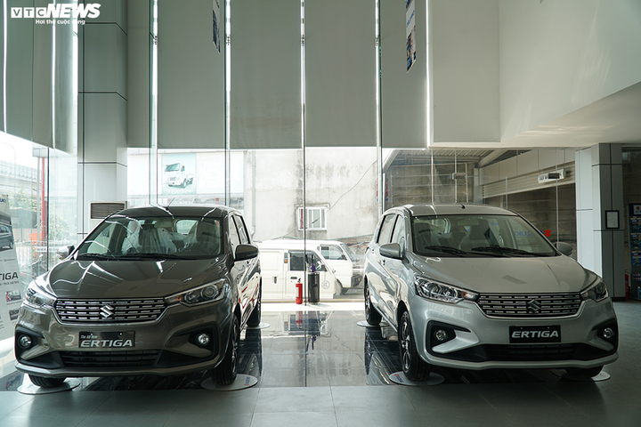 Cận cảnh Suzuki lắp ráp tại Indonesia vừa cập bến Việt Nam - 1