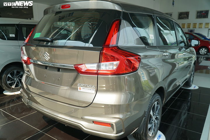 Cận cảnh Suzuki lắp ráp tại Indonesia vừa cập bến Việt Nam - 5