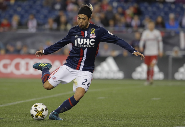 CLB TPHCM chốt giá 1 triệu USD, chờ Lee Nguyễn gật đầu về làm đồng đội Công Phượng - 1