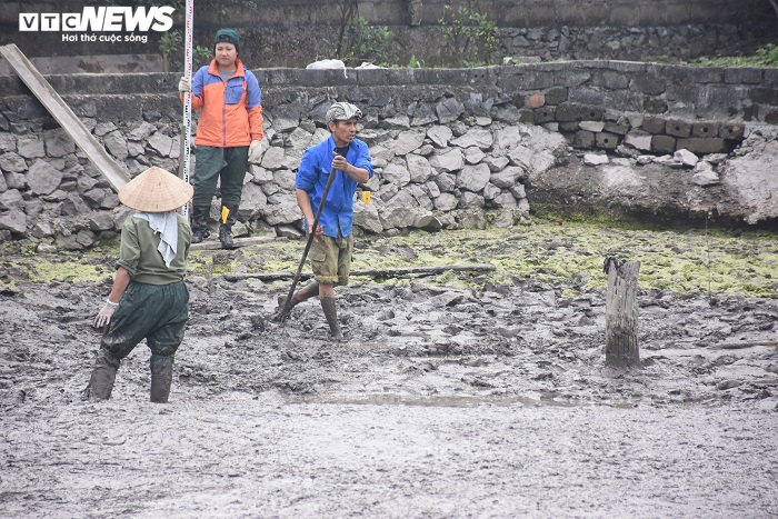 Ảnh: Khai quật bãi cọc mới phát lộ ở Hải Phòng nghi liên quan trận Bạch Đằng - 8