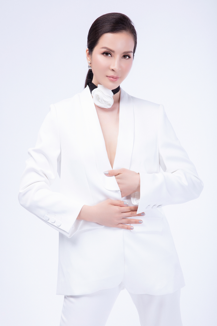 MC Thanh Mai: 'Lớn tuổi mà có cốt cách, chỉn chu là điều tôi hướng tới' - 1