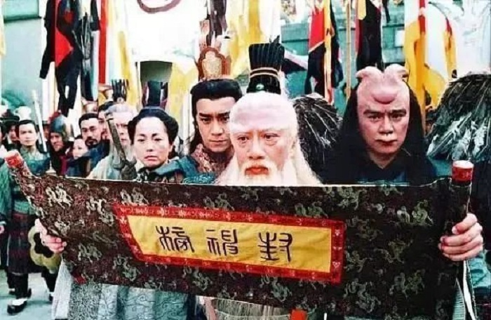 TVB bị chỉ trích vì đối xử tệ bạc với diễn viên gạo cội - 1