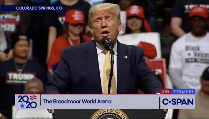 Tổng thống Donald Trump châm biếm chiến thắng của 'Ký sinh trùng' tại Oscar - 1