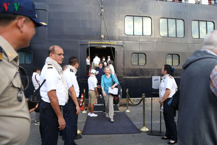 Du khách nhiễm Covid-19 duy nhất trên tàu Westerdam khỏi bệnh - 1