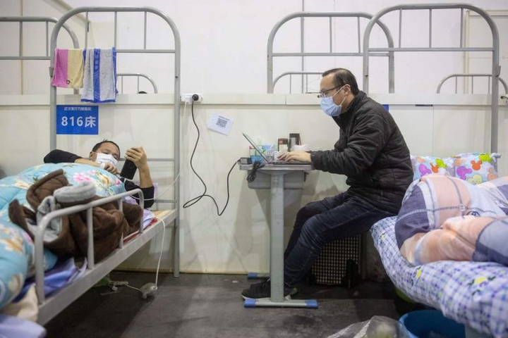 Vì sao nam giới dễ nhiễm Covid-19 hơn phụ nữ? - 1