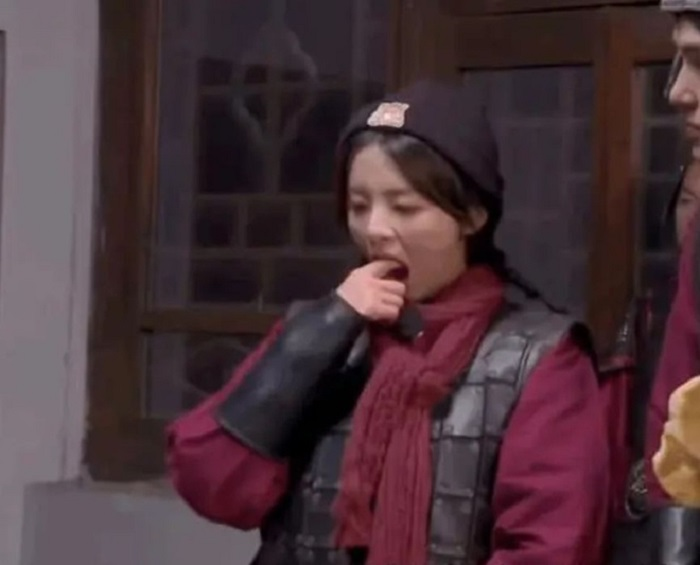 Mỹ nhân đẹp nhất Trung Quốc nhiều lần bị chê ứng xử bất lịch sự - 2