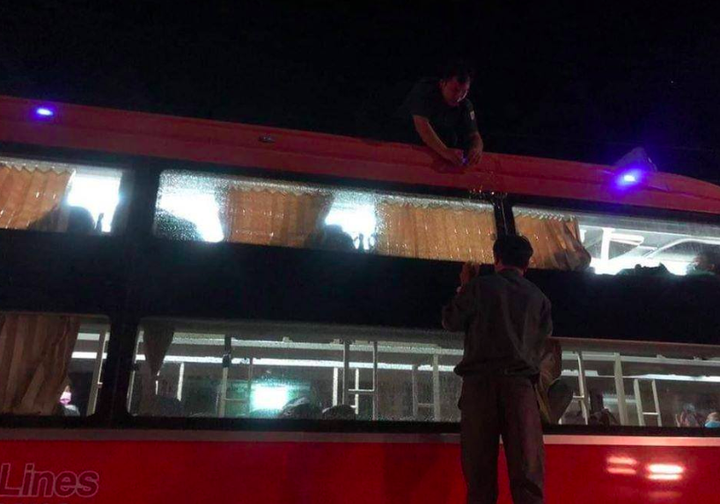 Công an điều tra nhóm người chuyên ném đá xe khách ở Đồng Nai - 2