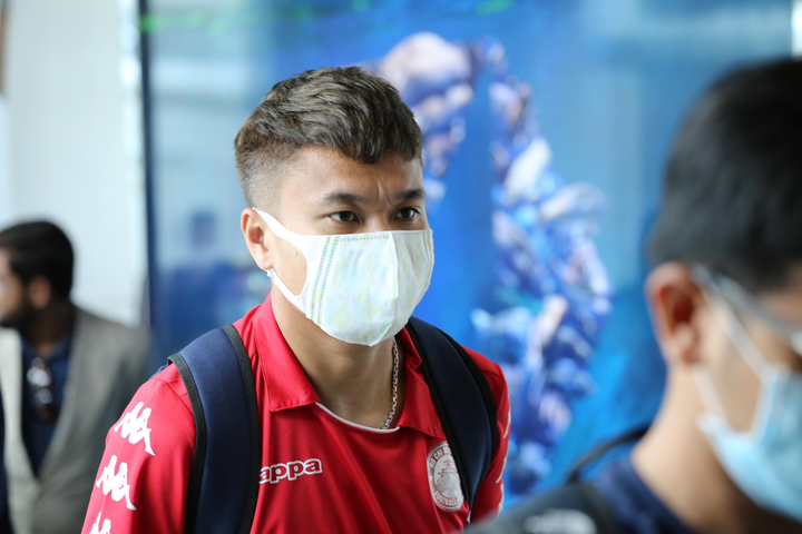 Công Phượng và dàn sao CLB TPHCM sang Singapore đá AFC Cup giữa tâm dịch Covid-19 - 3