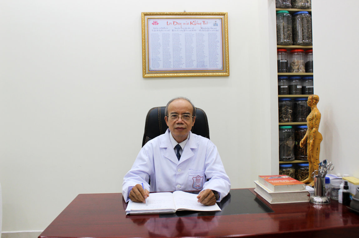 PGS.TS Nguyễn Văn Toại - người thầy thuốc đặt hết tâm huyết vào chữa bệnh cứu người - 1