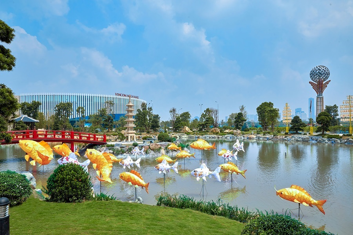 Vinhomes tặng quà siêu 'khủng' cho khách mua nhà đầu năm - 2