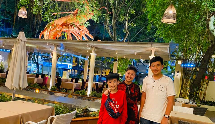 Diễn viên Kim Thư khoe ảnh hai con trai khiến nhiều người bất ngờ - 1