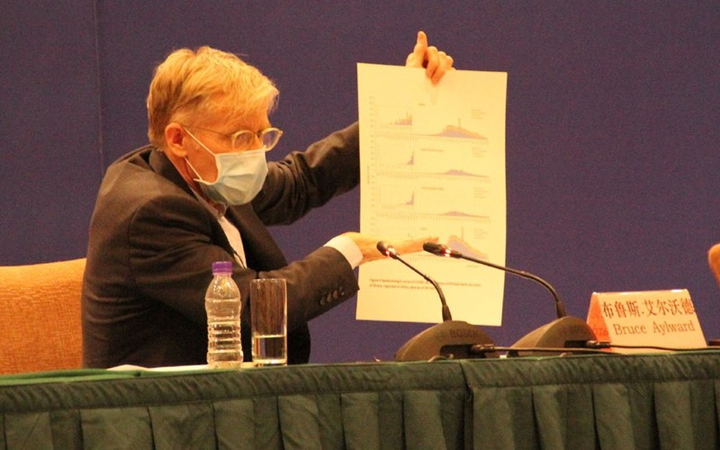 Chuyên gia WHO: Virus gây ra dịch Covid-19 'ranh mãnh và nguy hiểm' - 1