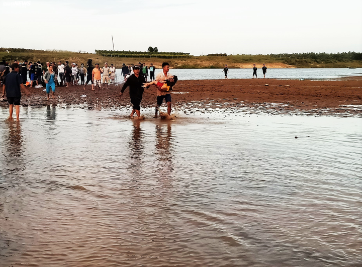 Hiện trường tìm kiếm 6 người chết và mất tích trong vụ lật thuyền ở Quảng Nam - 3