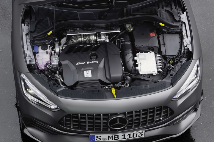 Mercedes-AMG GLA 45 2021, chiến binh mới của 'ngôi sao ba cánh' - 2
