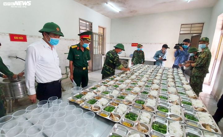 Cận cảnh khu cách ly 69 người Việt từ Hàn Quốc về Đà Nẵng - 10