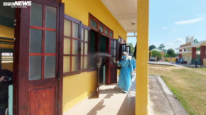 Cận cảnh khu cách ly 69 người Việt từ Hàn Quốc về Đà Nẵng - 9