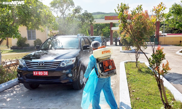 Cận cảnh khu cách ly 69 người Việt từ Hàn Quốc về Đà Nẵng - 2