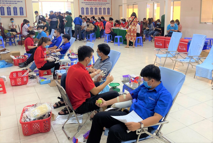 Hiến máu cứu người, lan tỏa nghĩa cử cao đẹp ở Dược Hậu Giang - 3
