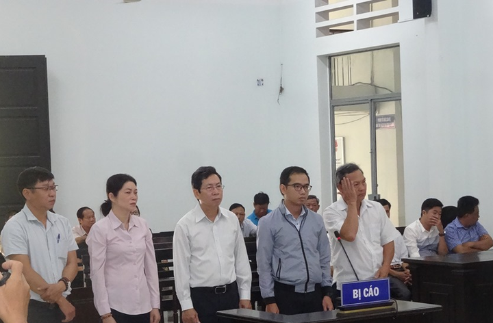 Phó chủ tịch TP Nha Trang được đề nghị hưởng án treo - 1