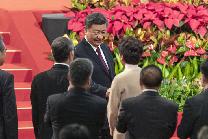 Ông Tập Cận Bình và quan chức Trung Quốc quyên góp tiền chống Covid-19 - 1