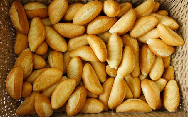 Bánh mì Việt Nam: Từ món ăn vỉa hè đến 'top' món ngon thế giới - 2