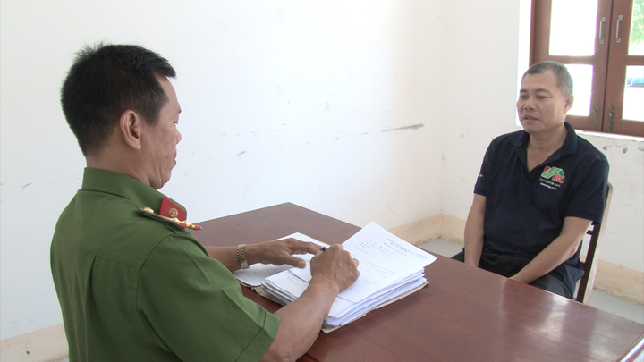 Trưởng khu phố lừa bán đất Nhà nước cho dân, đút túi riêng - 1