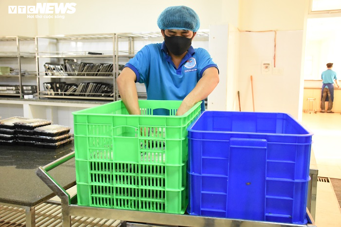 Suất ăn 150 nghìn đồng/ngày của người cách ly phòng dịch Covid-19 tại Hải Phòng thế nào? - 8