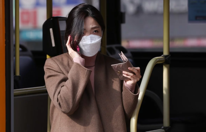 Chuyên gia dự đoán Trung Quốc khống chế thành công dịch Covid-19 vào cuối tháng 4 - 1