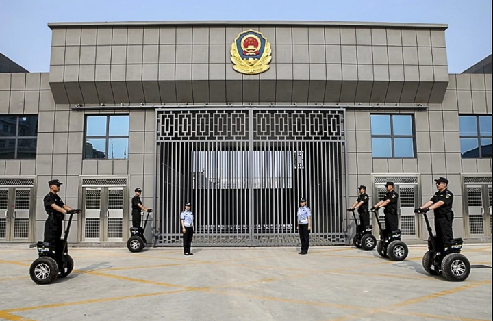 Tù nhân nhiễm Covid-19 mãn hạn tù, rời Vũ Hán giữa lệnh phong tỏa - 1