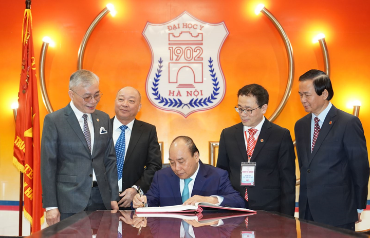 Thủ tướng dự lễ kỷ niệm Ngày Thầy thuốc Việt Nam tại Đại học Y Hà Nội - 2