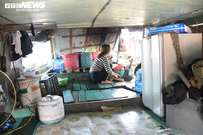 Ảnh: Xóm chài nghèo trong lòng thành phố Cảng trước ngày bị di dời - 16