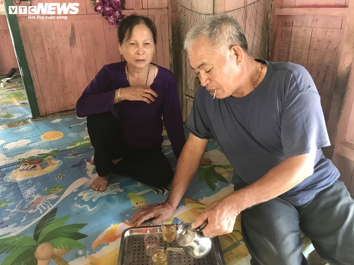 Ảnh: Xóm chài nghèo trong lòng thành phố Cảng trước ngày bị di dời - 5