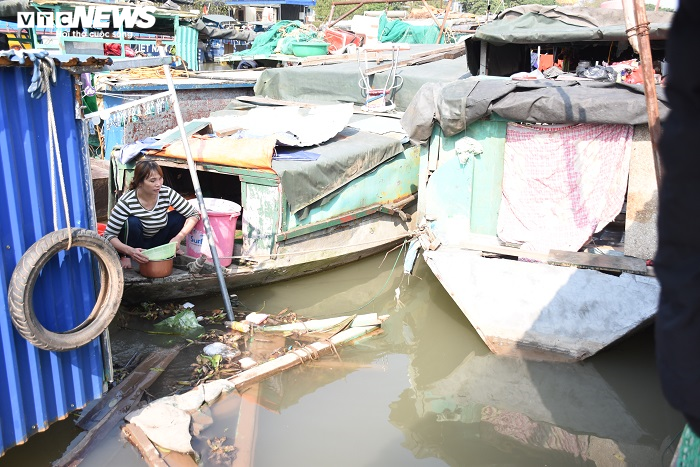 Ảnh: Xóm chài nghèo trong lòng thành phố Cảng trước ngày bị di dời - 15