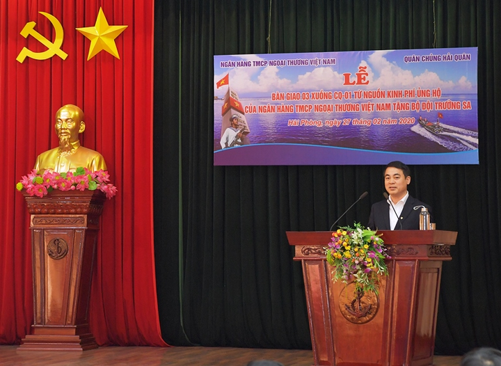 Vietcombank bàn giao 3 xuồng CQ-01 tặng bộ đội Trường Sa - 2