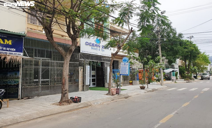 9 công an chủ động cách ly sau khi tiếp xúc với người đến từ vùng dịch Covid-19 - 2