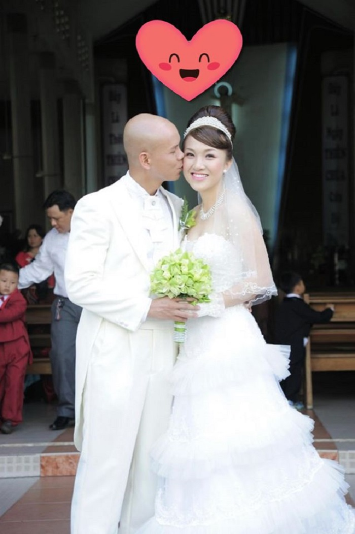 Kỷ niệm 8 năm ngày cưới, Phan Đinh Tùng gửi lời ngọt ngào đến vợ - 1