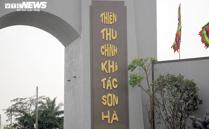 Cận cảnh cổng chào Di tích Bạch Đằng Giang bề thế dẫn vào khu di tích '3 không' - 5