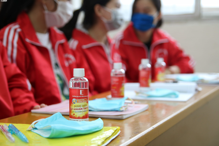 Sinh viên được 'chăm sóc đặc biệt', hào hứng khi trở lại trường sau kỳ tạm nghỉ vì Covid-19 - 7