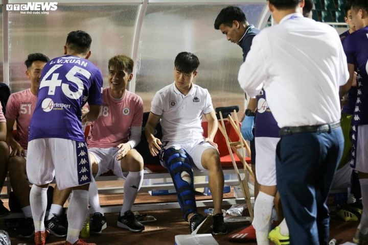 8 ngôi sao thế hệ vàng U23 Việt Nam 'rủ nhau' chấn thương dây chằng - 1